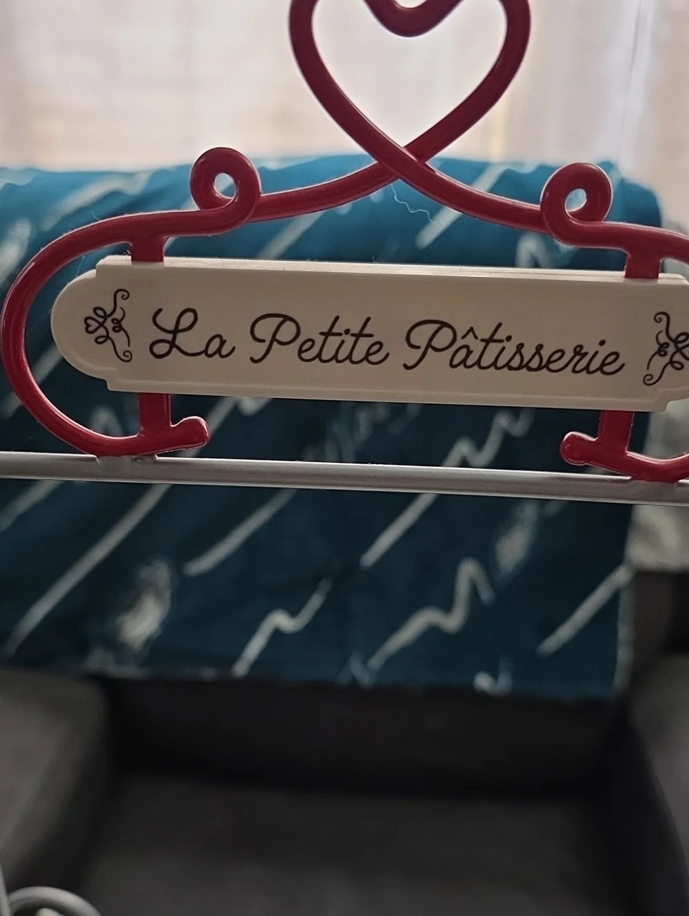 American Girl La Petite Pâtisserie White Metal Dessert Cart